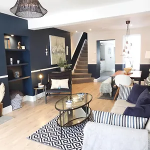 Holiday home Aubrey, Cowbridge